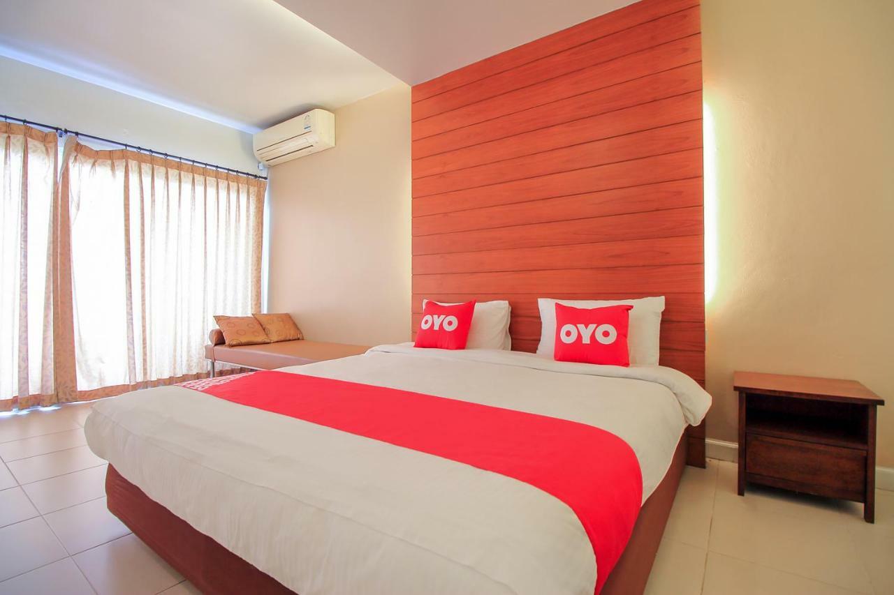 曼谷 Oyo 307 Baan Udom酒店 外观 照片